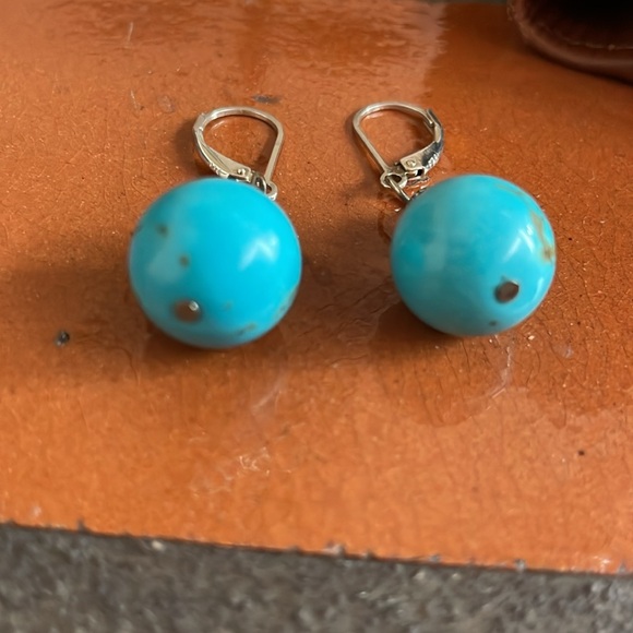 Beautiful sterling silver earrings with spherical  turquoise bead - Picture 3 of 5
